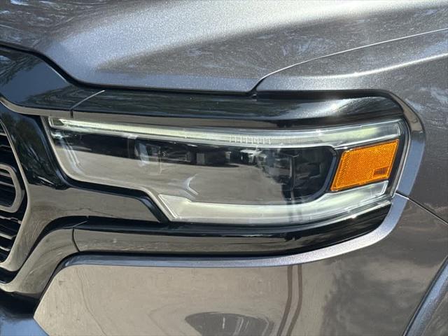 Photo of 2022 Granite Crystal Metallic Clearcoat RAM 1500