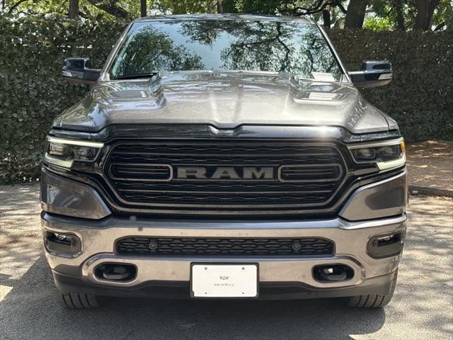 Photo of 2022 Granite Crystal Metallic Clearcoat RAM 1500