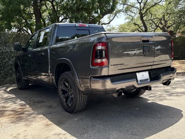 Photo of 2022 Granite Crystal Metallic Clearcoat RAM 1500