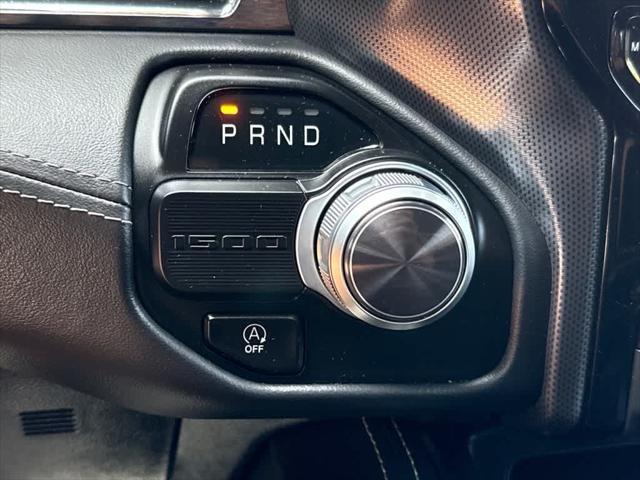 Photo of 2022 Granite Crystal Metallic Clearcoat RAM 1500