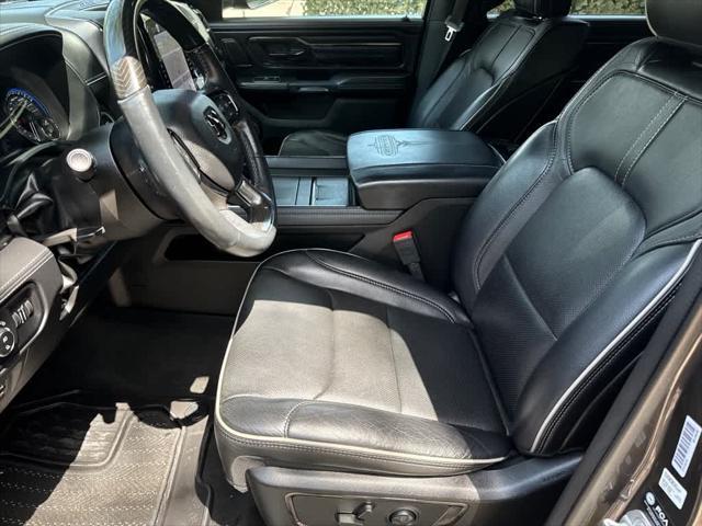 Photo of 2022 Granite Crystal Metallic Clearcoat RAM 1500
