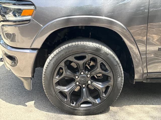 Photo of 2022 Granite Crystal Metallic Clearcoat RAM 1500
