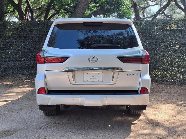 Photo of 2019 Eminent White Pearl Lexus LX 570