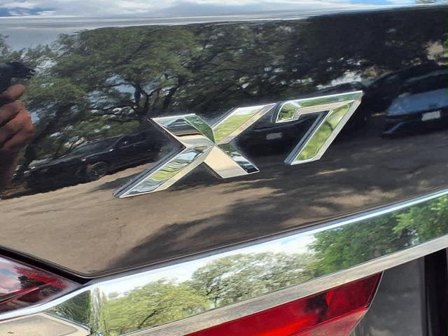 Photo of 2019 Black Sapphire Metallic BMW X7
