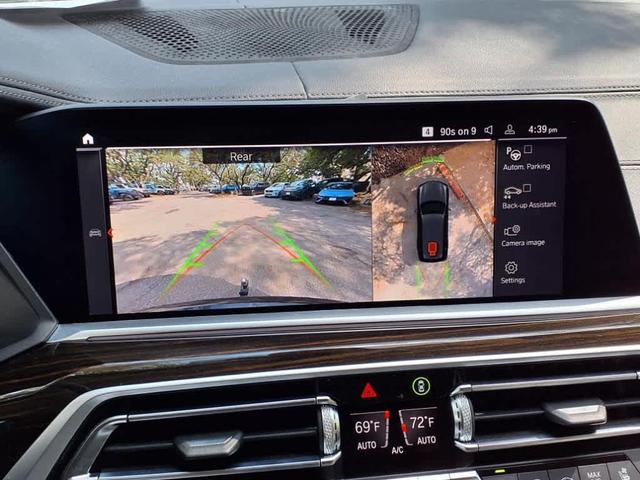 Photo of 2019 Black Sapphire Metallic BMW X7