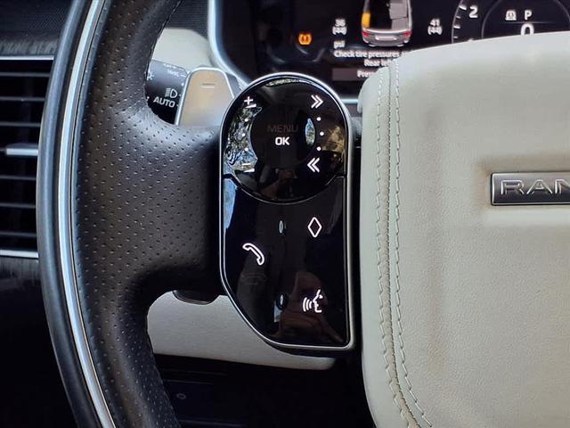 Photo of 2022 Fuji White Land Rover Range Rover Sport