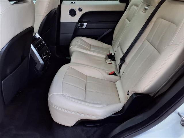 Photo of 2022 Fuji White Land Rover Range Rover Sport