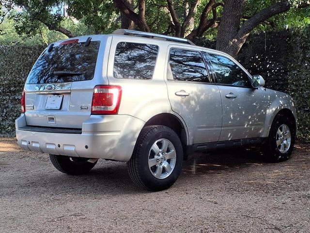 Photo of 2011 Ingot Silver Metallic Ford Escape