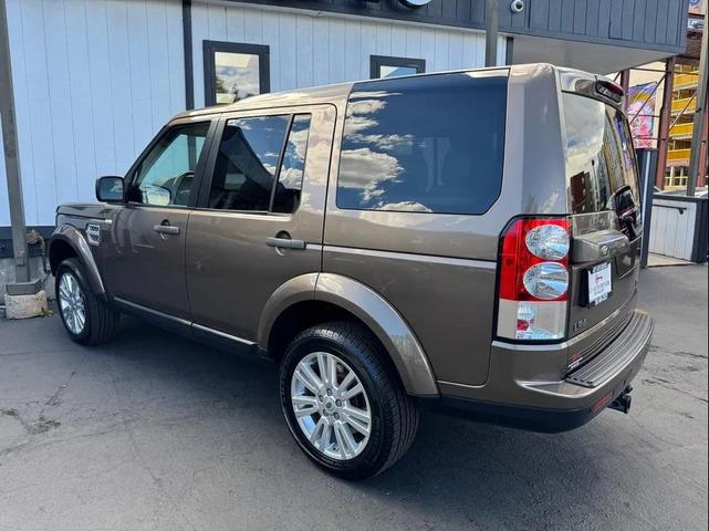 Photo of 2011 Brown Land Rover LR4