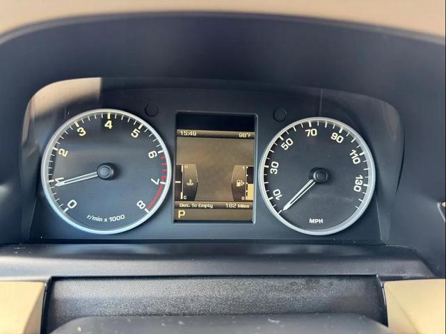 Photo of 2011 Brown Land Rover LR4