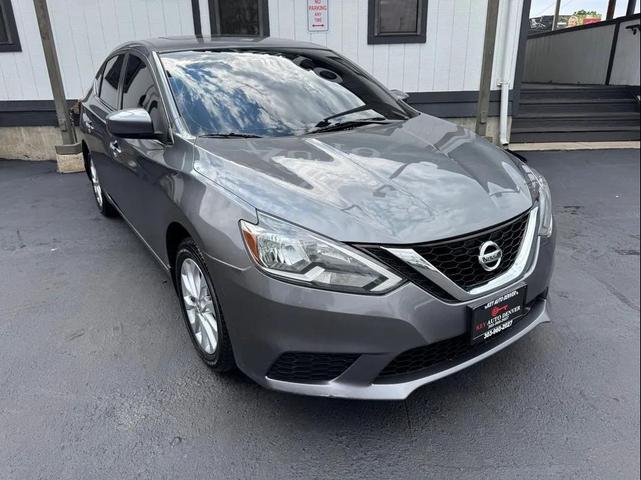 Photo of 2018 Gun Metallic Nissan Sentra