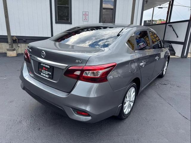 Photo of 2018 Gun Metallic Nissan Sentra