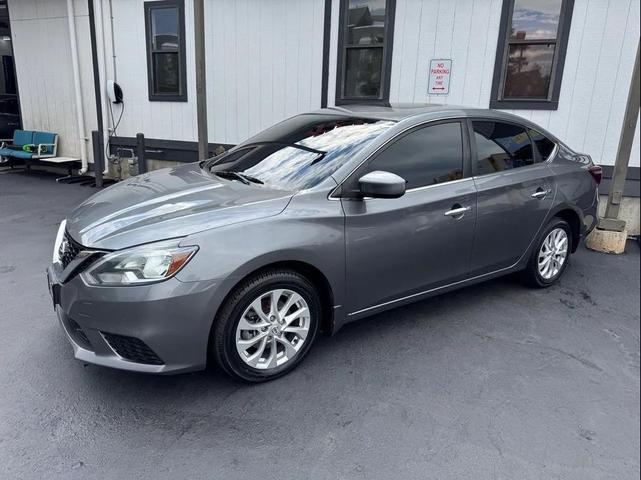 Photo of 2018 Gun Metallic Nissan Sentra
