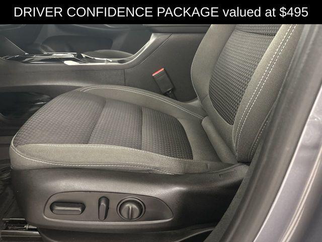 Photo of 2022 Gray Ghost Metallic Chevrolet Bolt EUV