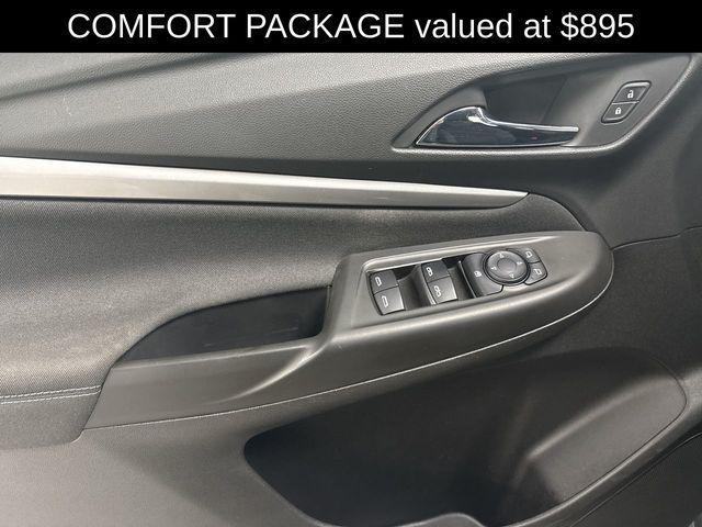 Photo of 2022 Gray Ghost Metallic Chevrolet Bolt EUV