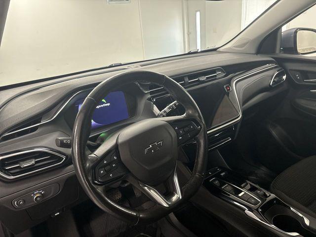 Photo of 2022 Gray Ghost Metallic Chevrolet Bolt EUV