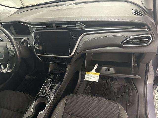 Photo of 2022 Gray Ghost Metallic Chevrolet Bolt EUV
