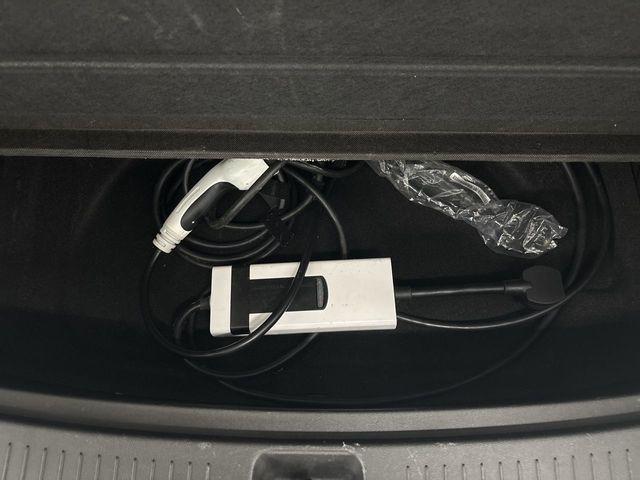 Photo of 2022 Gray Ghost Metallic Chevrolet Bolt EUV