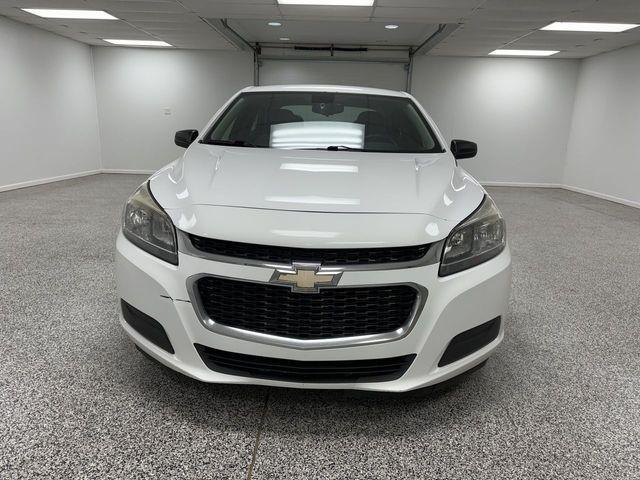 Photo of 2016 Summit White Chevrolet Malibu Limited