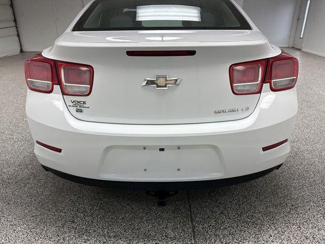 Photo of 2016 Summit White Chevrolet Malibu Limited