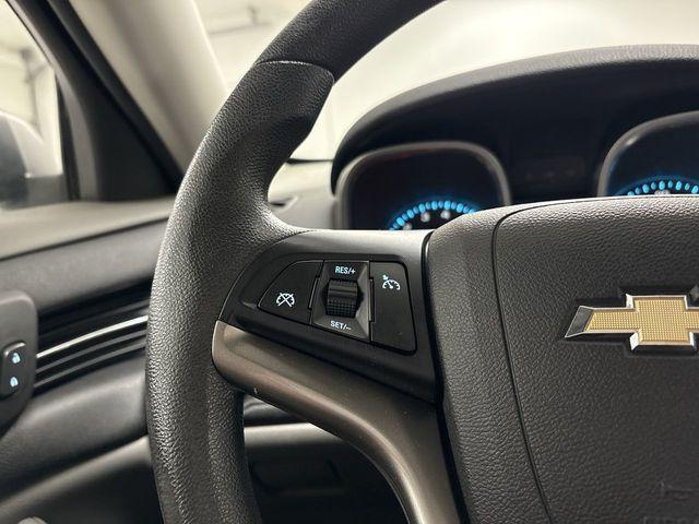 Photo of 2016 Summit White Chevrolet Malibu Limited