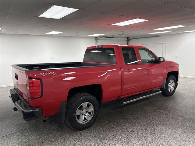Photo of 2017 Red Chevrolet Silverado 1500