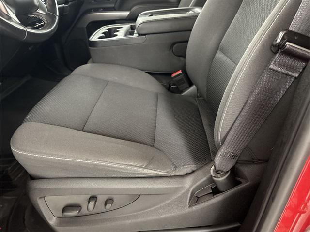 Photo of 2017 Red Chevrolet Silverado 1500