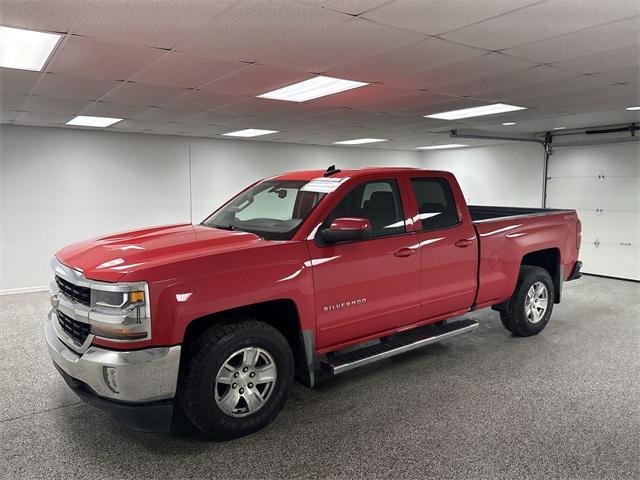 Photo of 2017 Red Chevrolet Silverado 1500
