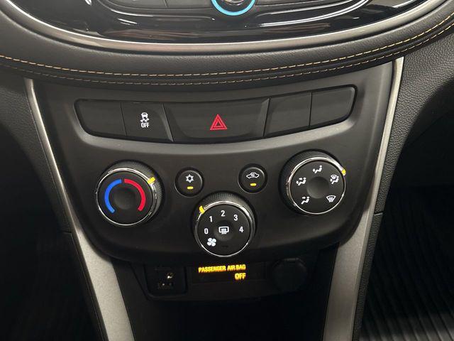 Photo of 2021 Midnight Blue Metallic Chevrolet Trax