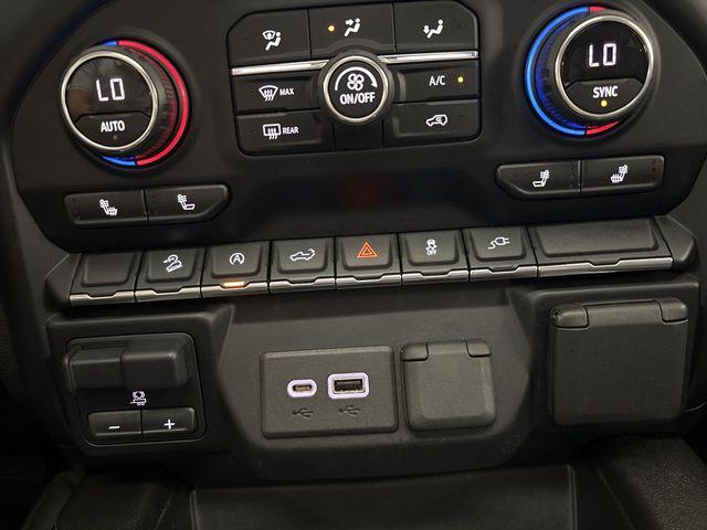 Photo of 2021 Black Chevrolet Silverado 1500