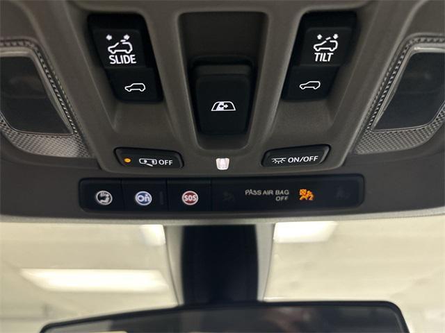 Photo of 2021 Black Chevrolet Silverado 1500