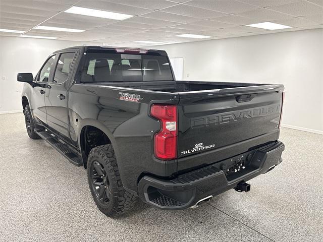 Photo of 2021 Black Chevrolet Silverado 1500