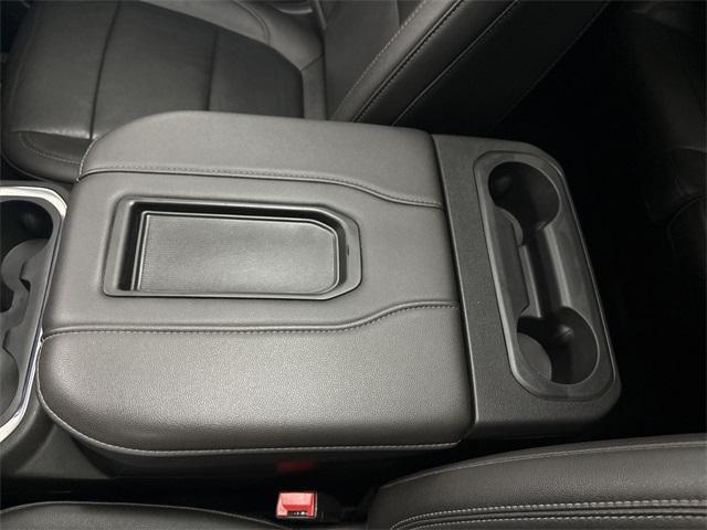 Photo of 2021 Black Chevrolet Silverado 1500