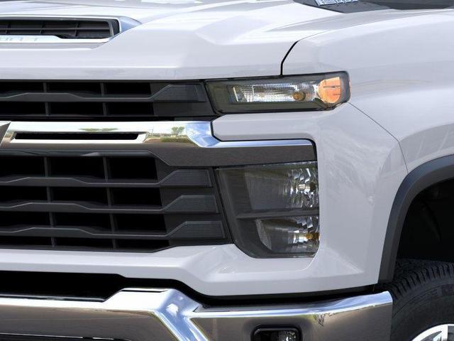 Photo of 2026 Summit White Chevrolet Silverado 2500