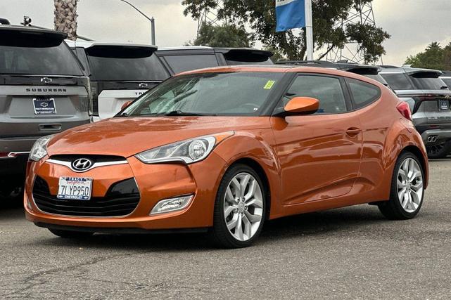 Photo of 2015 Ironman Silver Metallic Hyundai Veloster