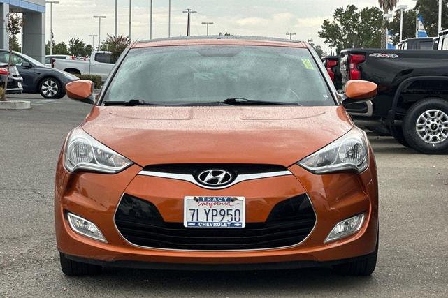 Photo of 2015 Ironman Silver Metallic Hyundai Veloster