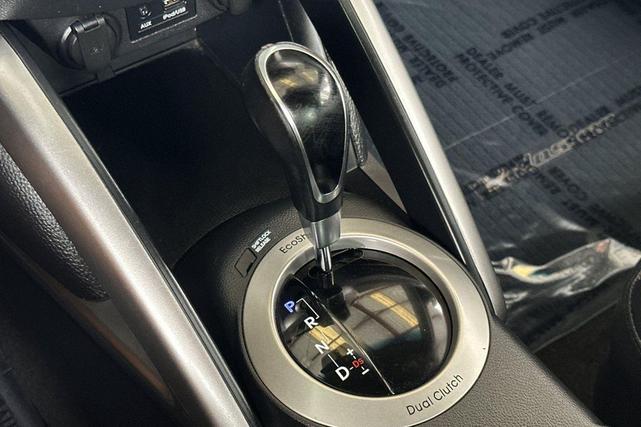 Photo of 2015 Ironman Silver Metallic Hyundai Veloster