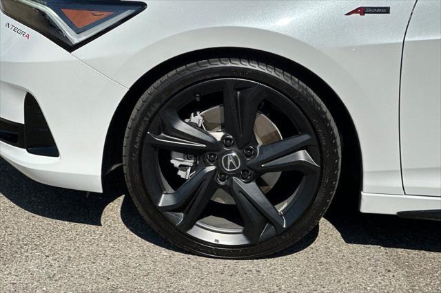 Photo of 2024 Platinum White Pearl Acura Integra