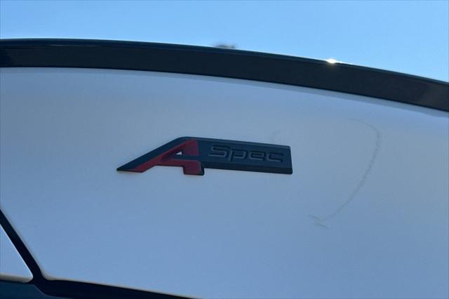 Photo of 2024 Platinum White Pearl Acura Integra