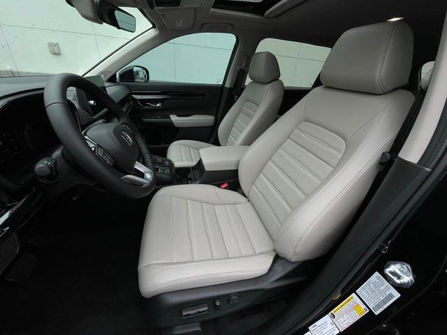 Photo of 2026 Crystal Black Pearl Honda CR-V