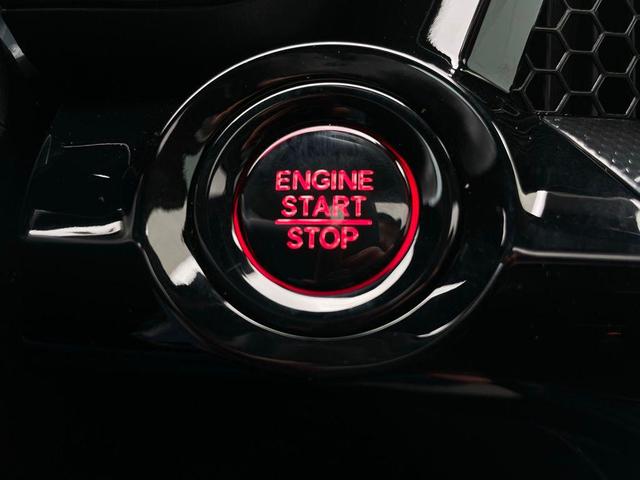 Photo of 2026 Crystal Black Pearl Honda CR-V