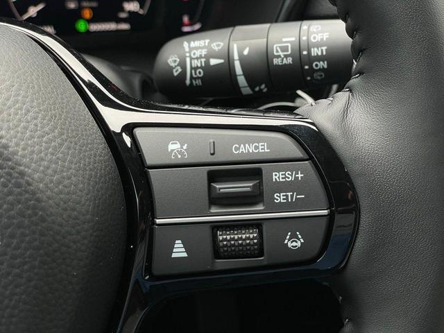Photo of 2026 Crystal Black Pearl Honda CR-V