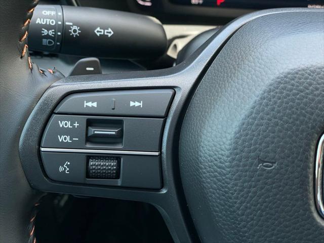 Photo of 2026 Platinum White Pearl Honda CR-V Hybrid