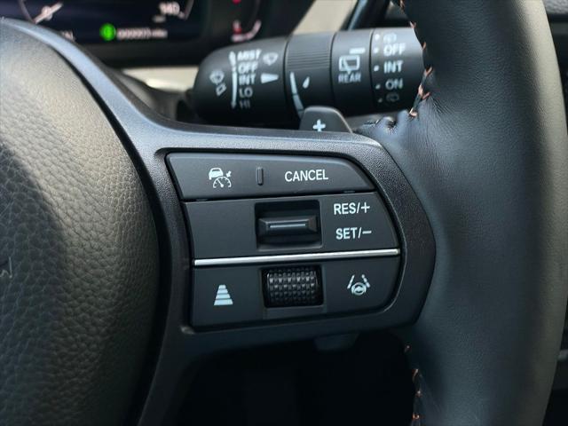 Photo of 2026 Platinum White Pearl Honda CR-V Hybrid