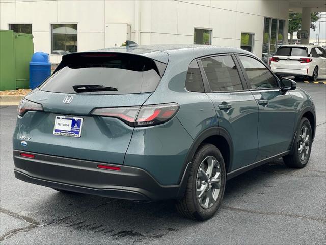Photo of 2026 Nordic Forest Pearl Honda HR-V