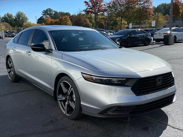Photo of 2025 Solar Silver Metallic Honda Accord Hybrid