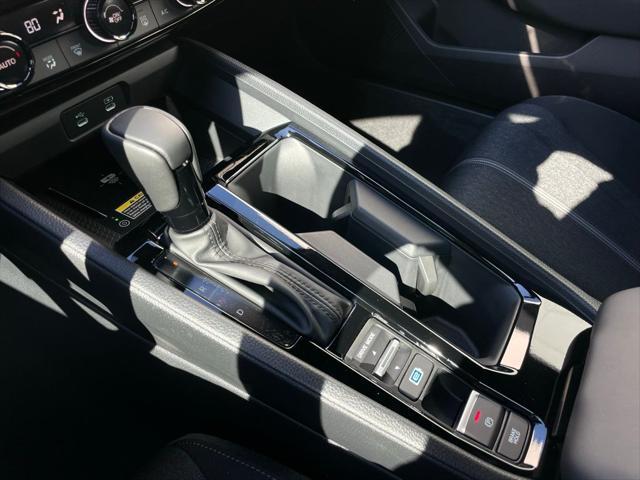 Photo of 2025 Solar Silver Metallic Honda Accord Hybrid