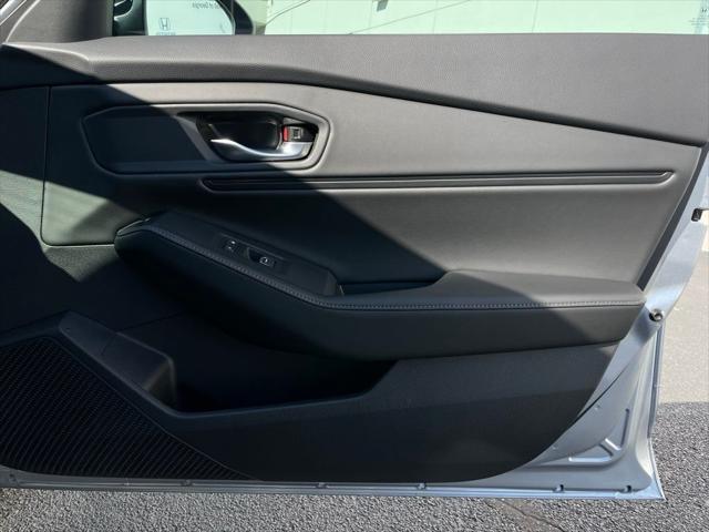 Photo of 2025 Solar Silver Metallic Honda Accord Hybrid