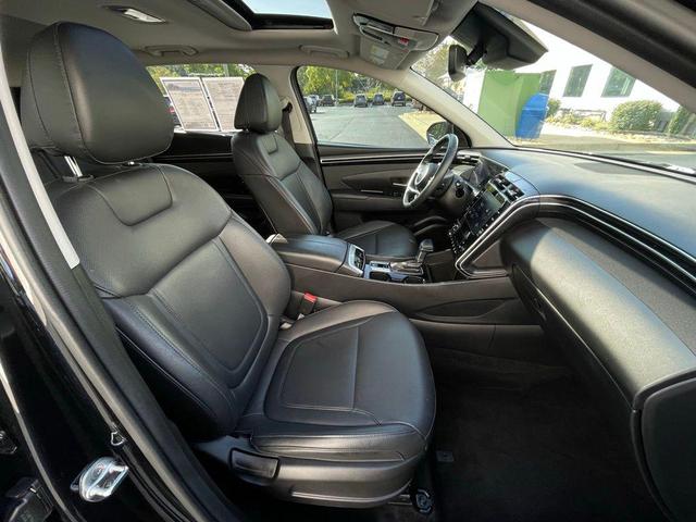 Photo of 2023 Phantom Black Hyundai TUCSON
