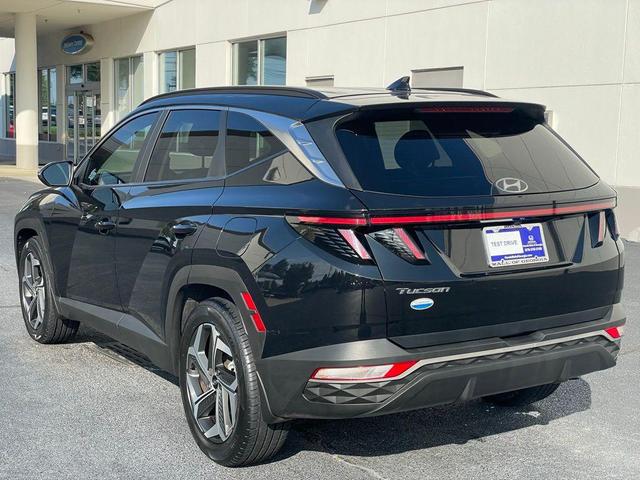 Photo of 2023 Phantom Black Hyundai TUCSON